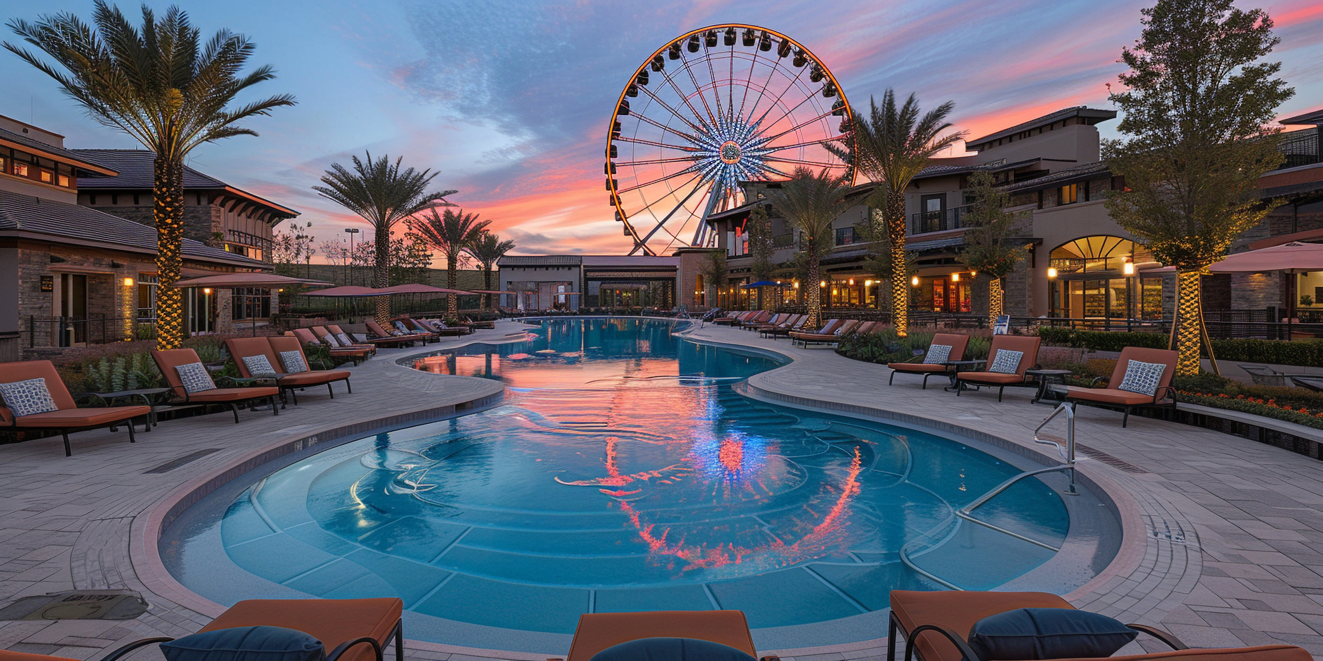 Las Vegas: Strip Hotel with Pool Access